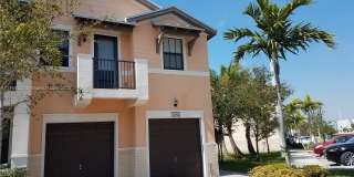 5840 NW 104th Ct 5840 NW 104th Ct Photo Gallery 1