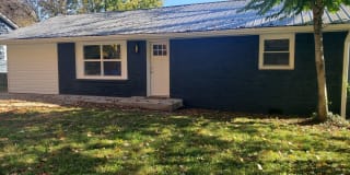 372 S. Cedar Ave. 372 S. Cedar Ave. Photo Gallery 1