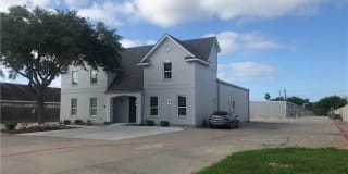 5325 Yorktown Blvd 5325 Yorktown Blvd Photo Gallery 1