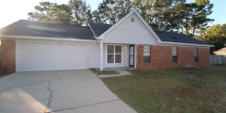 4411 Eastpointe Dr 4411 Eastpointe Dr Photo Gallery 1