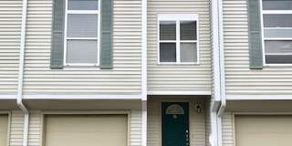 565 Newfield Street Unit 28 565 Newfield Street Unit 28 Photo Gallery 1