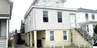 512 N Indiana Ave 512 N Indiana Ave Photo Gallery 1