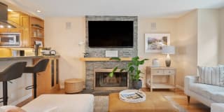 427 Manhattan Avenue 427 Manhattan Avenue Photo Gallery 1