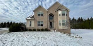 1051 Doral Dr 1051 Doral Dr Photo Gallery 1