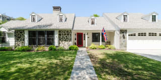 4911 MORELLA AVE 4911 MORELLA AVE Photo Gallery 1
