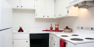Hyde Park Apartment Homes Hyde Park Apartment Homes Photo Gallery 1