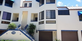 1928 HARBOURSIDE DRIVE 1928 HARBOURSIDE DRIVE Photo Gallery 1