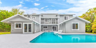 1781 SW 30th Pl # 1 1781 SW 30th Pl # 1 Photo Gallery 1