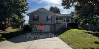 2204 NW Cove Ct 2204 NW Cove Ct Photo Gallery 1