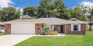 114 Lion Dr N 114 Lion Dr N Photo Gallery 1