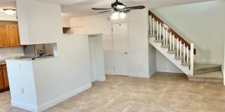 15840 SW 90th Ct 15840 SW 90th Ct Photo Gallery 1