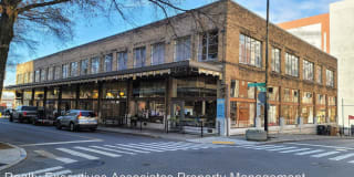 465 Walnut Street, B03 465 Walnut Street, B03 Photo Gallery 1