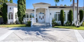 504 N Bedford Dr 504 N Bedford Dr Photo Gallery 1
