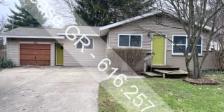 825 Argo Ave SE 825 Argo Ave SE Photo Gallery 1