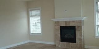 1203 W Holly St 1203 W Holly St Photo Gallery 1
