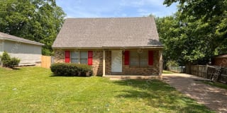 8082 Oakbrook Dr 8082 Oakbrook Dr Photo Gallery 1