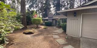 2409 Sahalee Drive West 2409 Sahalee Drive West Photo Gallery 1