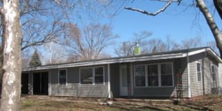 1306 Hollycrest Dr. 1306 Hollycrest Dr. Photo Gallery 1