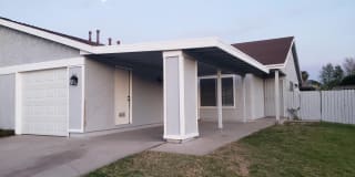 74 Abrazo Drive 74 Abrazo Drive Photo Gallery 1