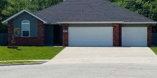 567 W Melody Ln 567 W Melody Ln Photo Gallery 1