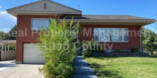 467 N 550 E 467 N 550 E Photo Gallery 1