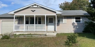 212 Twin Lakes Boulevard 212 Twin Lakes Boulevard Photo Gallery 1