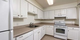 Avalon at Fairway Hills Avalon at Fairway Hills Photo Gallery 1