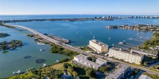 50 HARBOR VIEW LANE 50 HARBOR VIEW LANE Photo Gallery 1