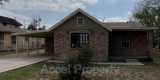 1204 E. 1st St. 1204 E. 1st St. Photo Gallery 1