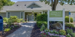 Station Pointe Apartments Station Pointe Apartments Photo Gallery 1