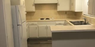 56 Brentwood Ave 56 Brentwood Ave Photo Gallery 1