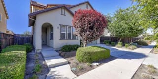 18517 Admiral Way 18517 Admiral Way Photo Gallery 1