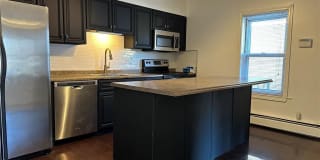 420 Kenyon Avenue 420 Kenyon Avenue Photo Gallery 1