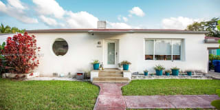 1050 NW 46th St 1050 NW 46th St Photo Gallery 1