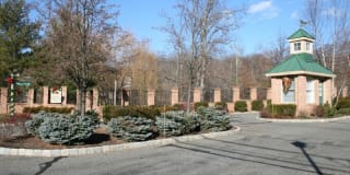8 Gatehouse Ct 8 Gatehouse Ct Photo Gallery 1