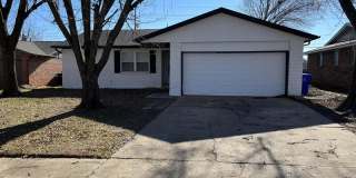 1509 West Vandalia Street 1509 West Vandalia Street Photo Gallery 1