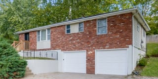 6925 North Hickory Street 6925 North Hickory Street Photo Gallery 1