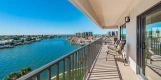 240 SAND KEY ESTATES DRIVE 240 SAND KEY ESTATES DRIVE Photo Gallery 1
