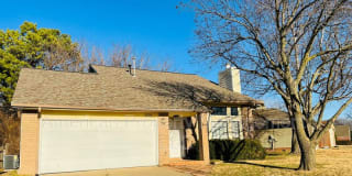 9209 E 100th St 9209 E 100th St Photo Gallery 1