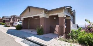 6493 Bayview Dr 6493 Bayview Dr Photo Gallery 1