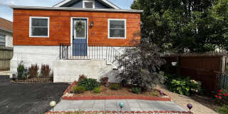 318 SCHOOL LANE 318 SCHOOL LANE Photo Gallery 1