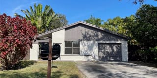 11215 SW 135th Ct 11215 SW 135th Ct Photo Gallery 1