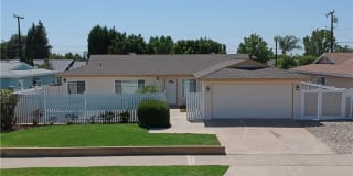 394 N Clinton Street 394 N Clinton Street Photo Gallery 1