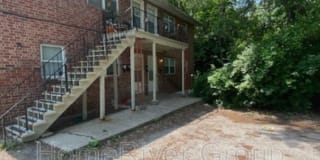 1507 W College St 1507 W College St Photo Gallery 1