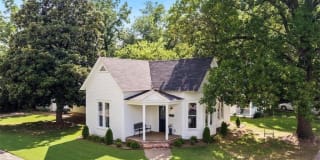 303 W Grove AVE 303 W Grove AVE Photo Gallery 1