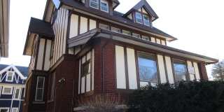 149 E Gilman St 149 E Gilman St Photo Gallery 1