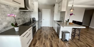 450 S Maple Dr 450 S Maple Dr Photo Gallery 1