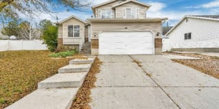 6637 S Daniel Way 6637 S Daniel Way Photo Gallery 1