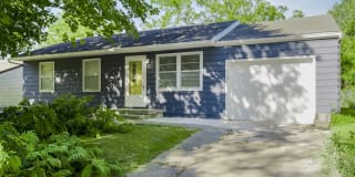 502 N Rogers St 502 N Rogers St Photo Gallery 1