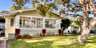 220 Avenue A 220 Avenue A Photo Gallery 1